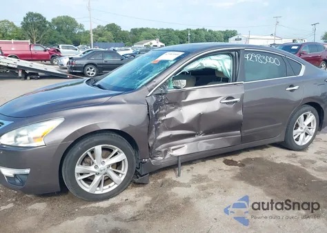 2015 Nissan Altima 2.5/S/Sv/Sl z USA, uszkodzony, nr VIN 1N4AL3AP0FC567623